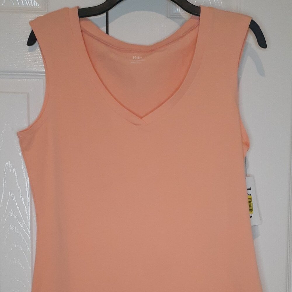 Women's Reba T-Shirt Size Large